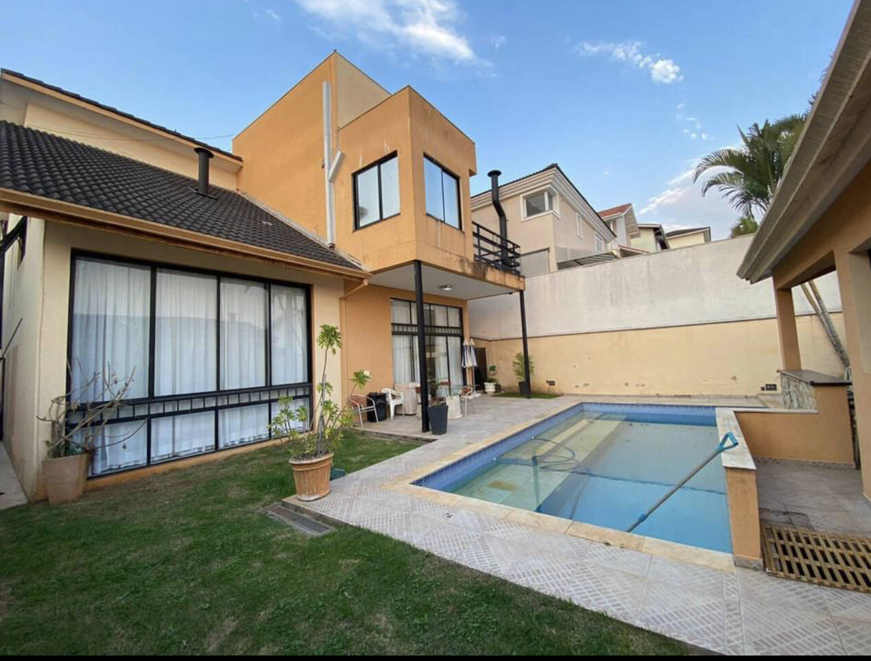 #857 - Casa em condomínio para Venda em Barueri - SP