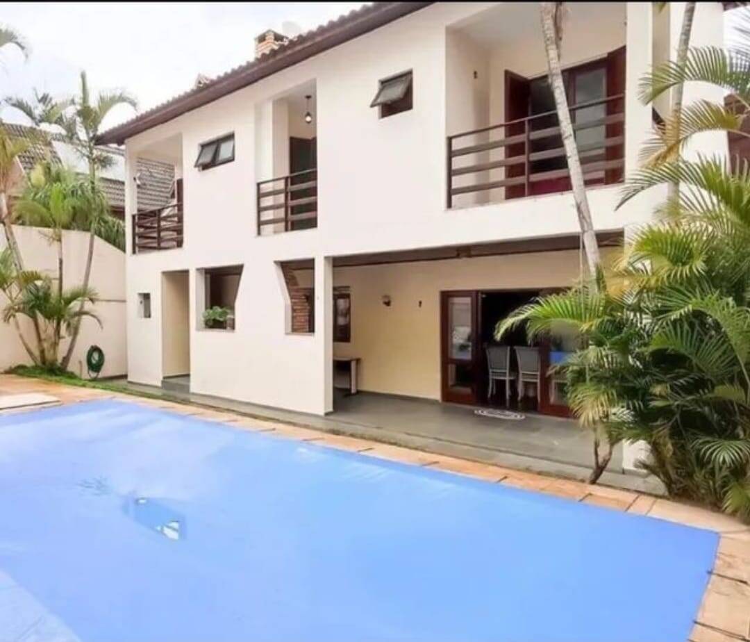 #1692 - Casa em condomínio para Locação em Santana de Parnaíba - SP