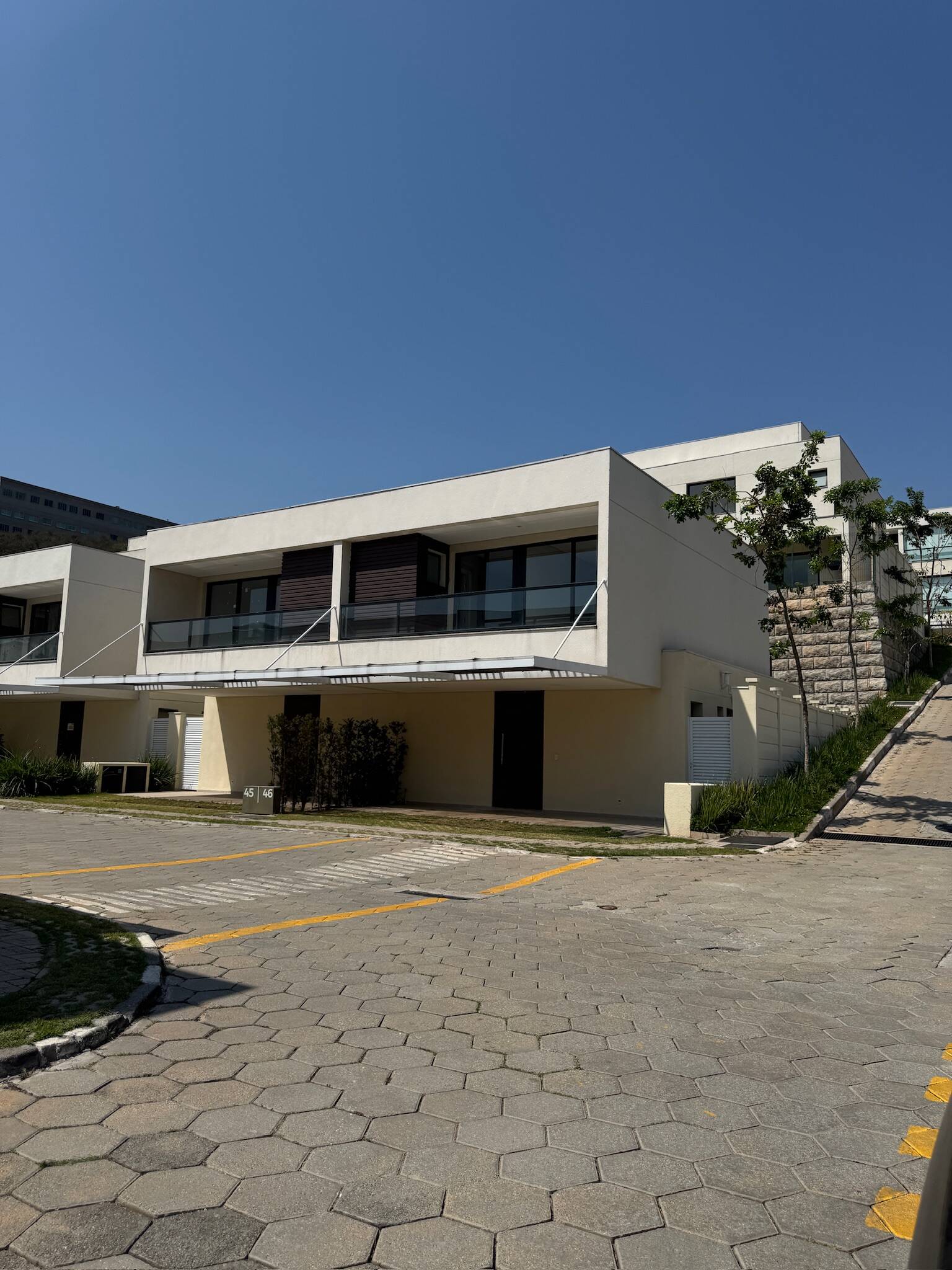 #1974 - Casa em condomínio para Locação em Santana de Parnaíba - SP