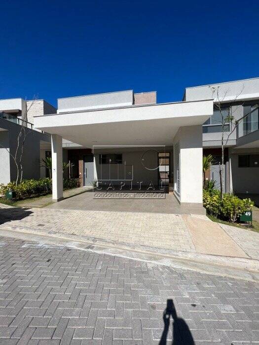#1983 - Casa para Locação em Santana de Parnaíba - SP