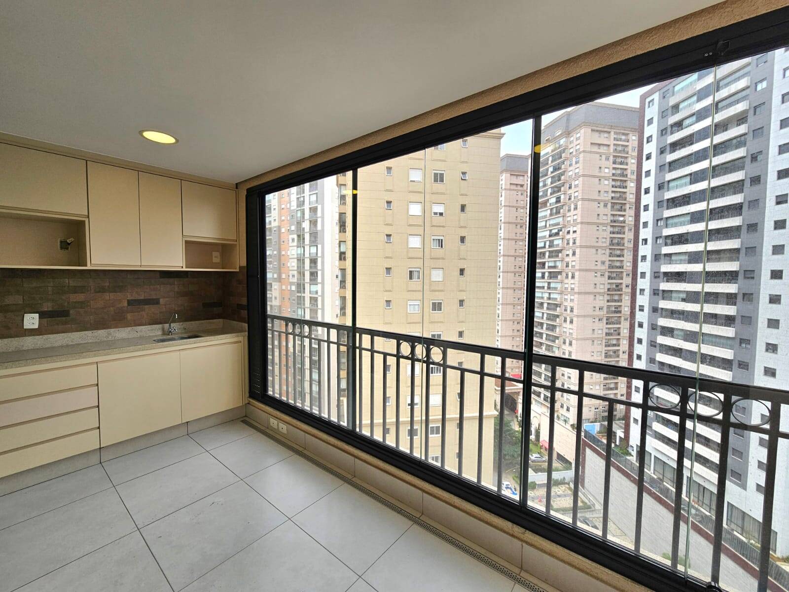 #2111 - Apartamento para Venda em Barueri - SP