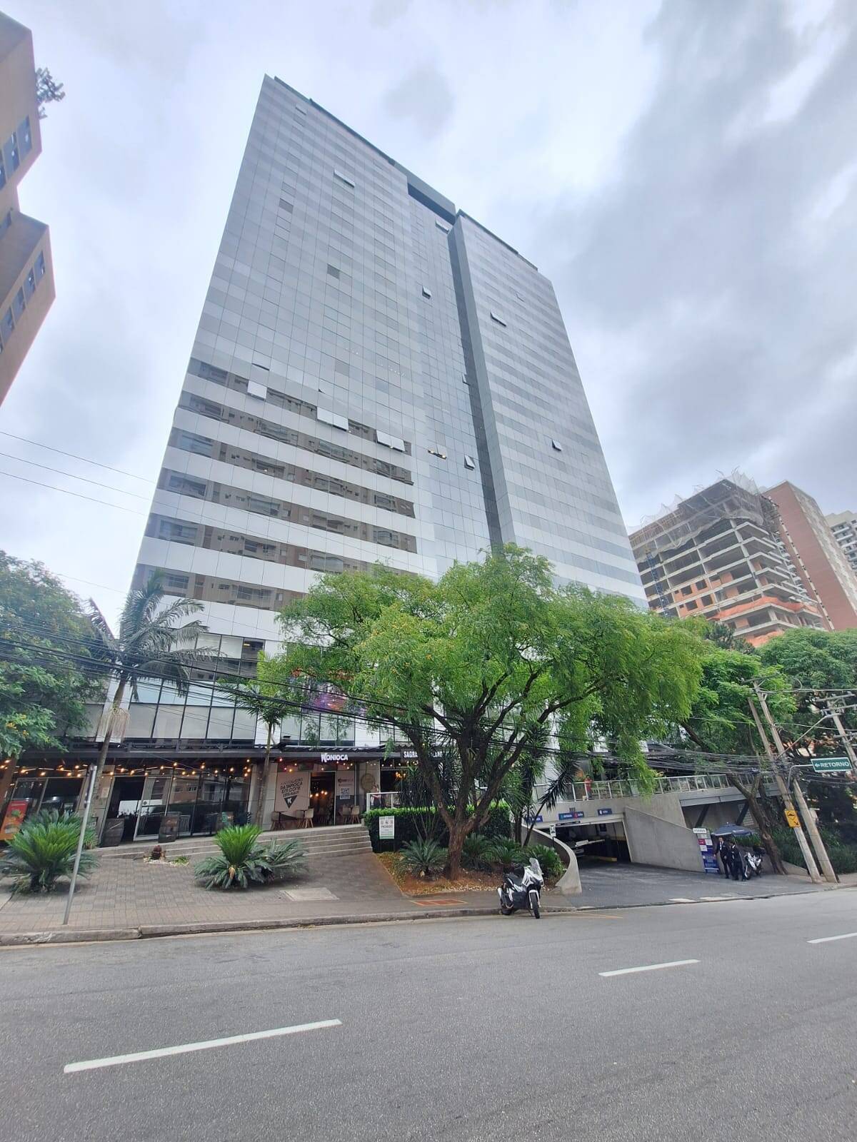 #2194 - Sala para Venda em Barueri - SP