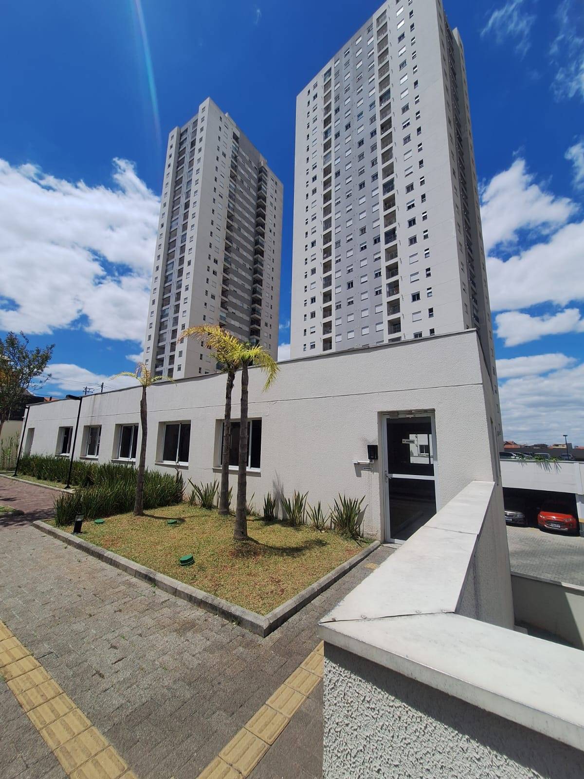 #2724 - Apartamento para Venda em Carapicuíba - SP