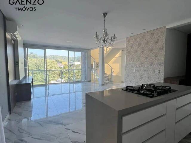 Casa para Venda em Santana de Parnaíba - 2