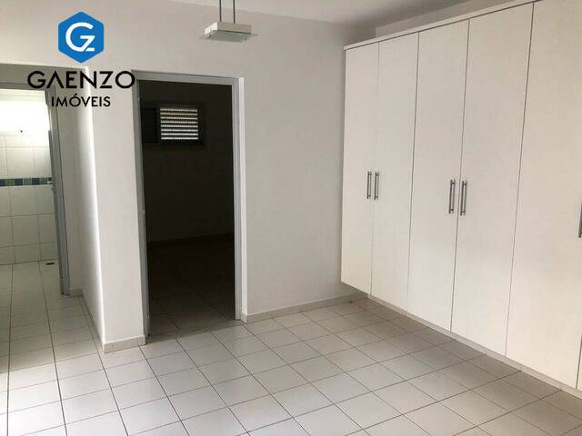 Casa para Venda em Santana de Parnaíba - 5