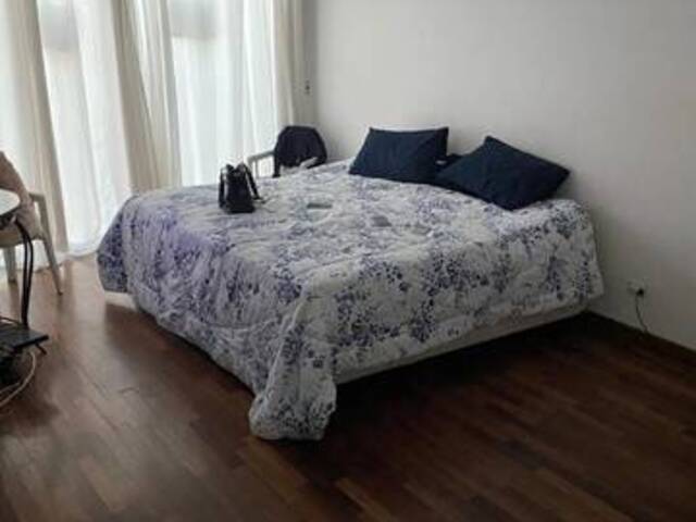 #863 - Casa em condomínio para Venda em Santana de Parnaíba - SP