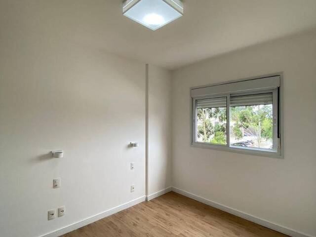 Apartamento para Venda em Santana de Parnaíba - 2