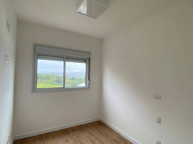 Apartamento para Venda em Santana de Parnaíba - 4