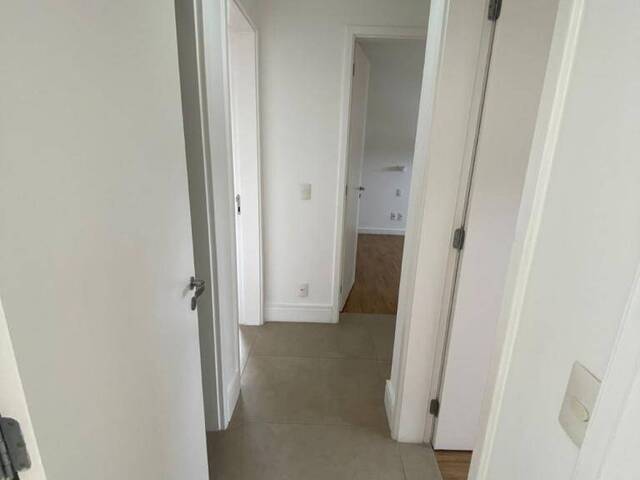 Apartamento para Venda em Santana de Parnaíba - 5