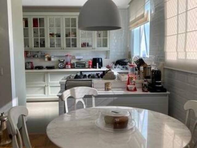Apartamento para Venda em Santana de Parnaíba - 4