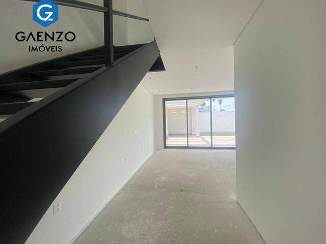 Casa em condomínio para Venda em Santana de Parnaíba - 2
