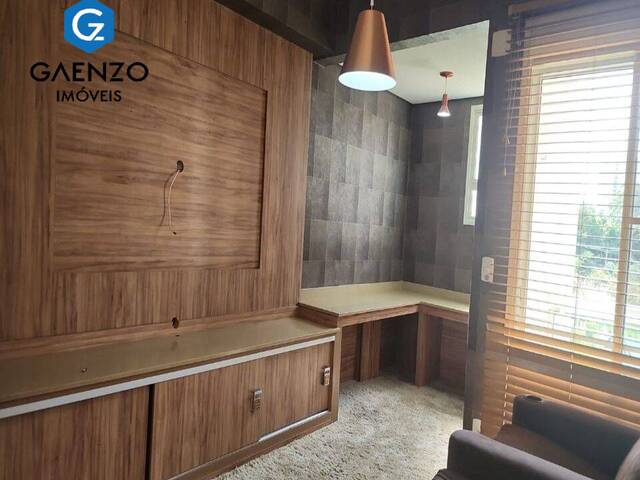 Apartamento para Venda em Santana de Parnaíba - 4