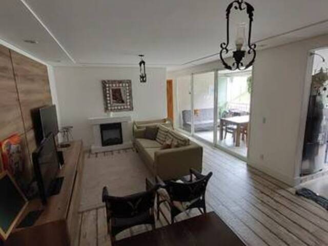 Apartamento para Venda em Santana de Parnaíba - 4
