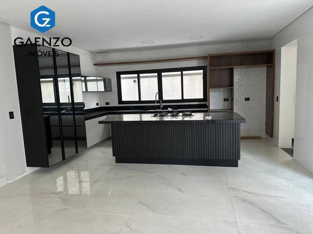 Apartamento para Venda em Santana de Parnaíba - 4