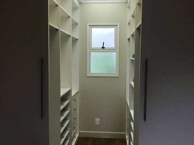 Apartamento para Venda em Santana de Parnaíba - 4