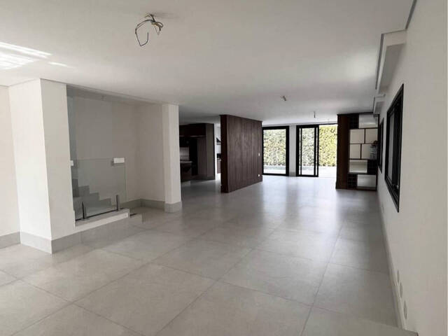 #1295 - Casa em condomínio para Venda em Santana de Parnaíba - SP