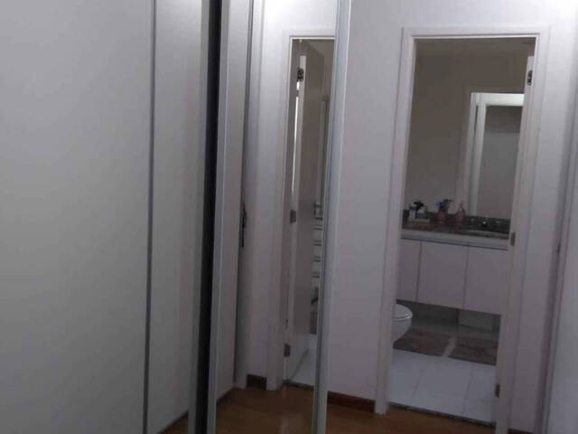 Apartamento para Venda em Santana de Parnaíba - 2