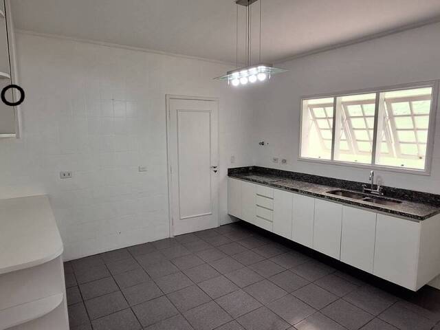 #1358 - Casa em condomínio para Locação em Santana de Parnaíba - SP