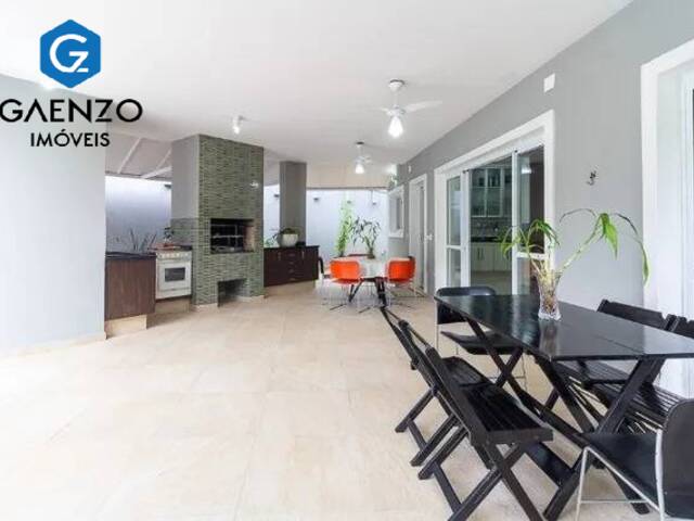 Casa para Venda em Santana de Parnaíba - 4