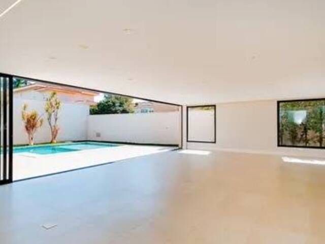 #1639 - Casa em condomínio para Venda em Santana de Parnaíba - SP