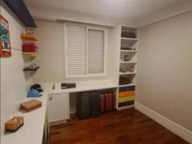Apartamento para Venda em Santana de Parnaíba - 2