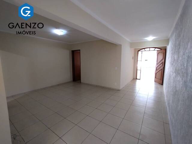 Casa para Venda em Osasco - 2