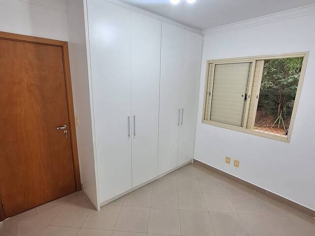 Apartamento para Venda em Santana de Parnaíba - 4