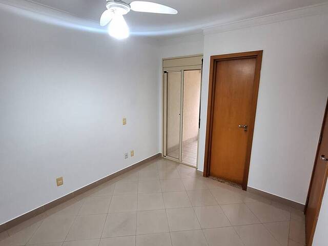 Apartamento para Venda em Santana de Parnaíba - 5