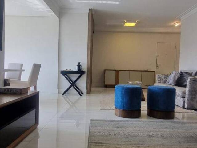 Apartamento para Venda em Santana de Parnaíba - 2