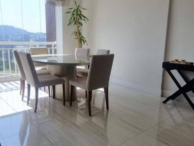 Apartamento para Venda em Santana de Parnaíba - 3