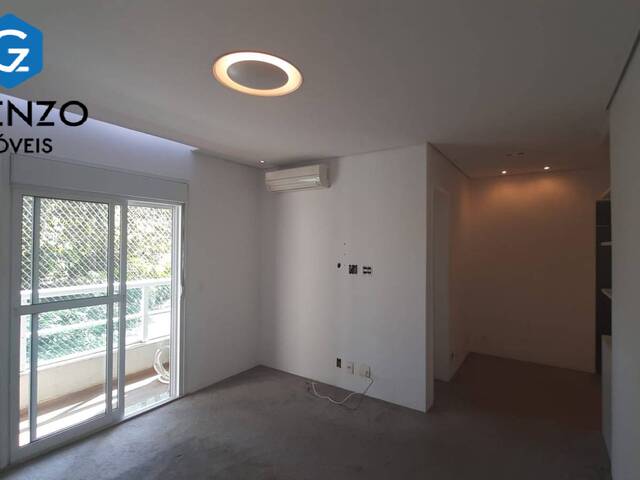 Apartamento para Venda em Santana de Parnaíba - 2