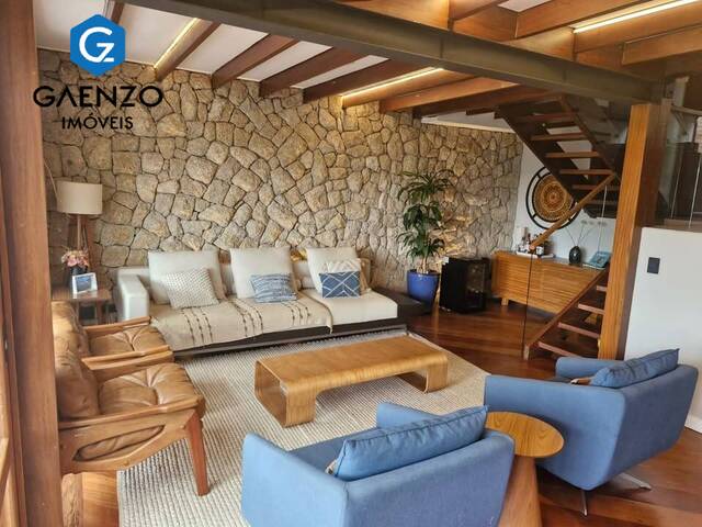 Casa para Venda em Santana de Parnaíba - 5