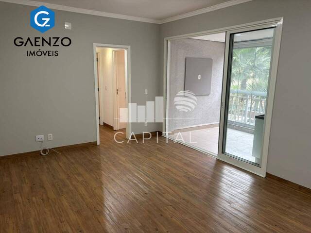 Apartamento para Venda em Santana de Parnaíba - 2