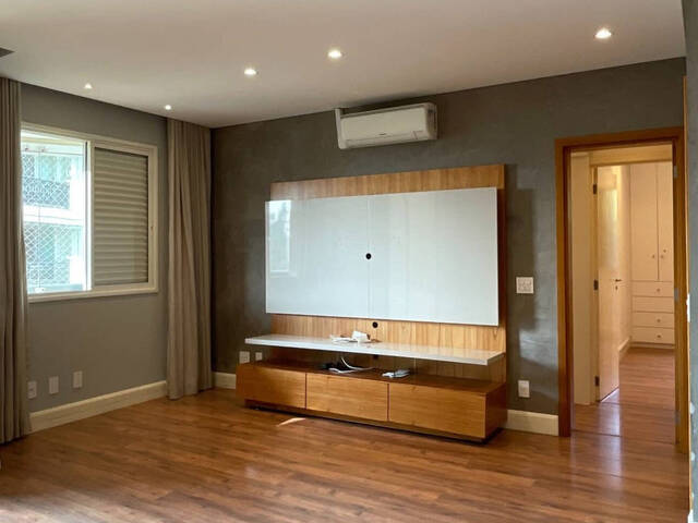 Apartamento para Venda em Santana de Parnaíba - 4