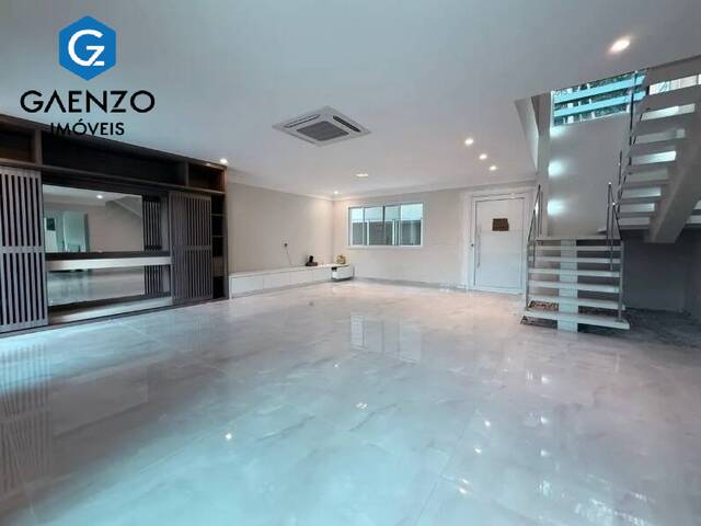 #2657 - Casa em condomínio para Venda em Carapicuíba - SP