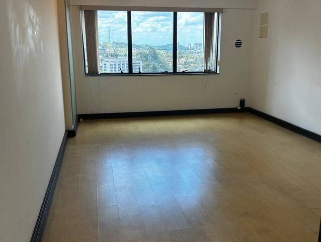 #2925 - Sala para Venda em Santana de Parnaíba - SP