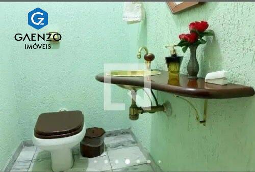 Casa à venda com 3 quartos, 200m² - Foto 15