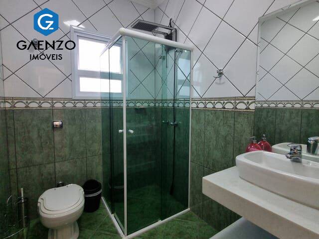 Casa de Condomínio para alugar com 4 quartos, 420m² - Foto 7
