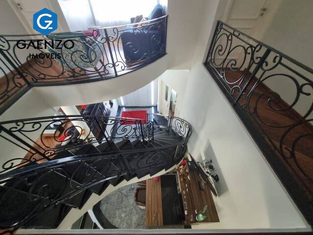 Casa de Condomínio para alugar com 4 quartos, 420m² - Foto 21