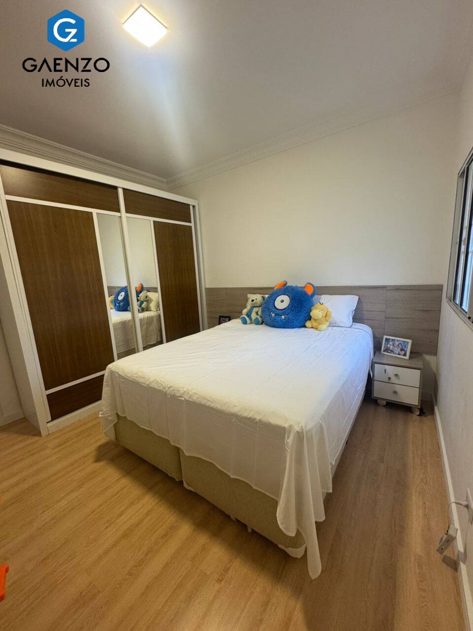 Casa de Condomínio à venda com 4 quartos, 331m² - Foto 9