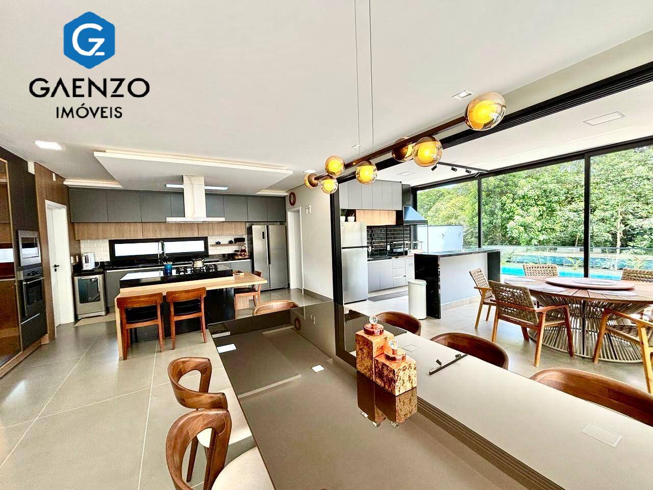 Casa de Condomínio à venda com 4 quartos, 420m² - Foto 9
