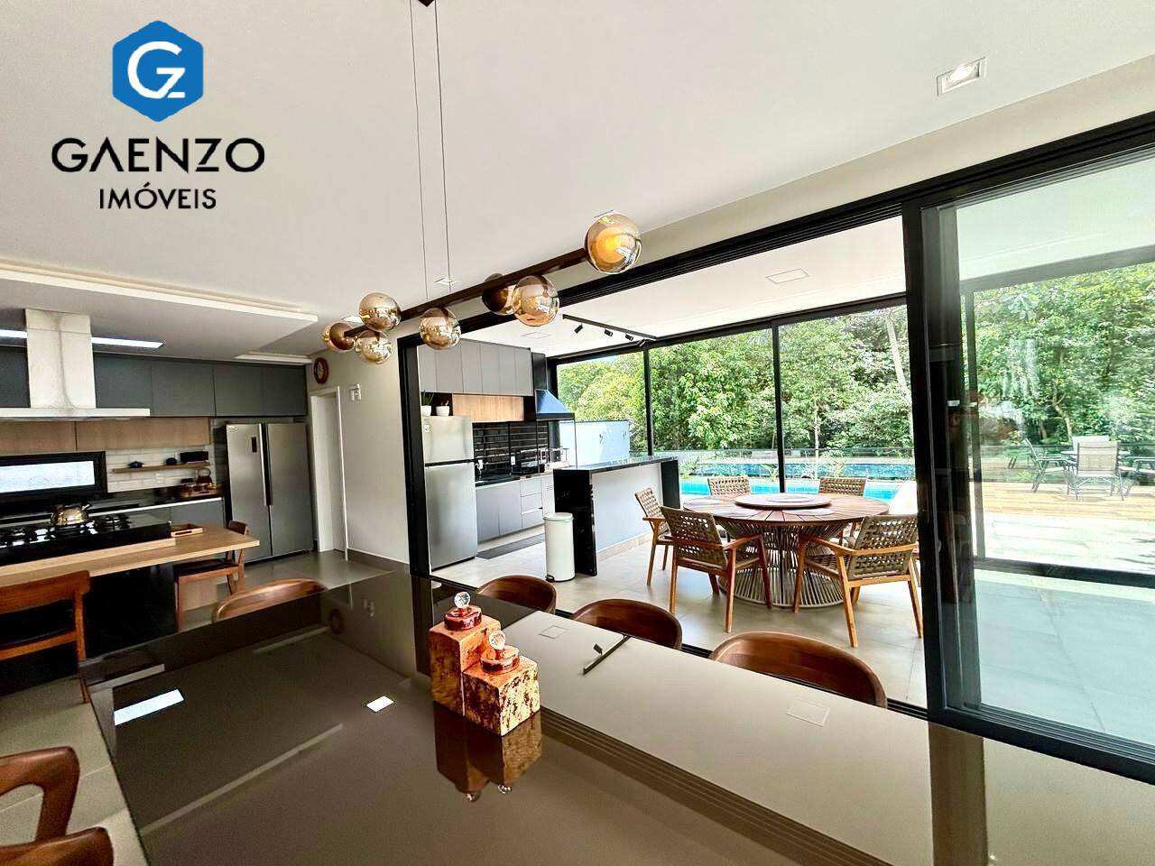 Casa de Condomínio à venda com 4 quartos, 420m² - Foto 12