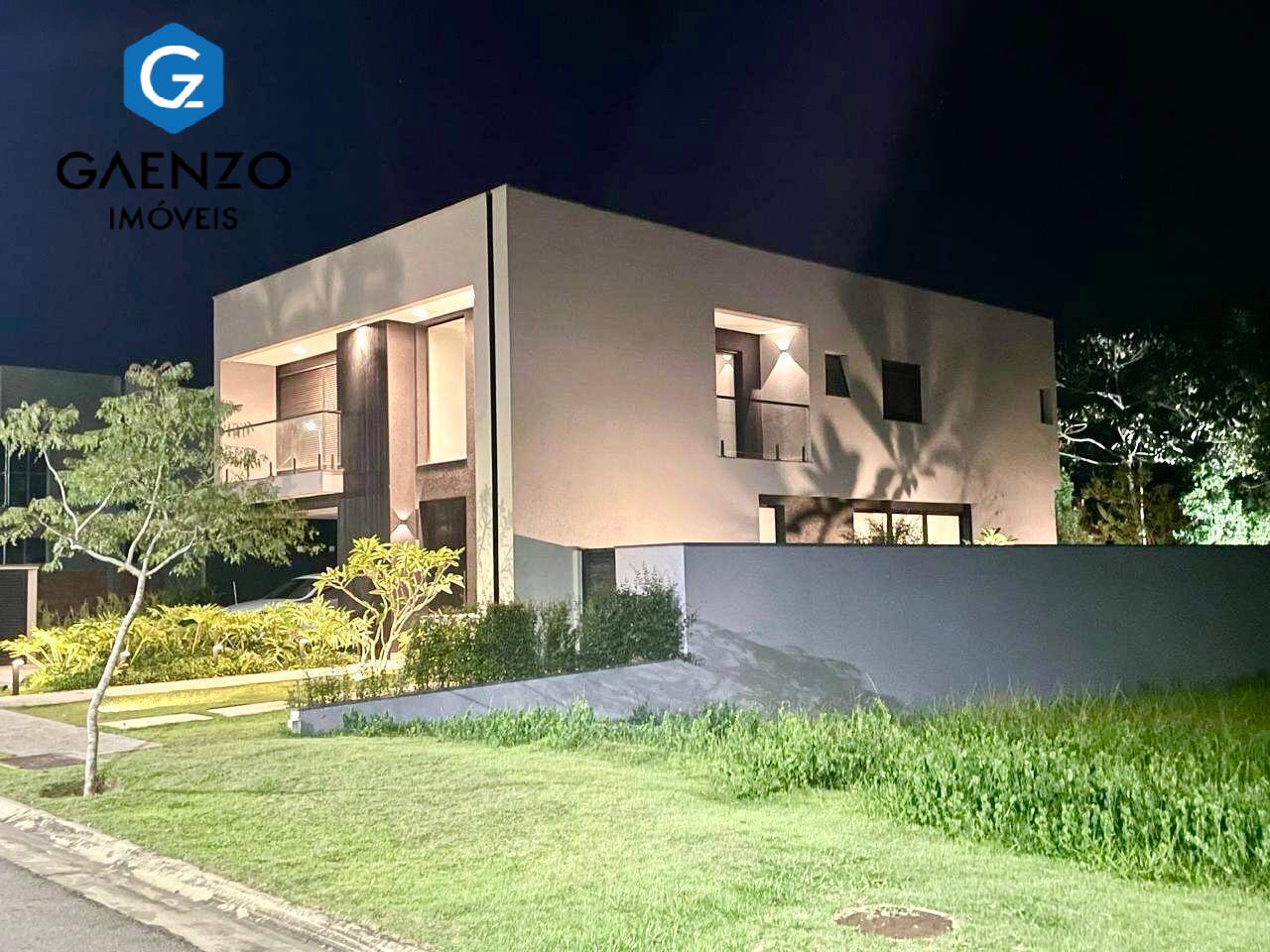 Casa de Condomínio à venda com 4 quartos, 420m² - Foto 2