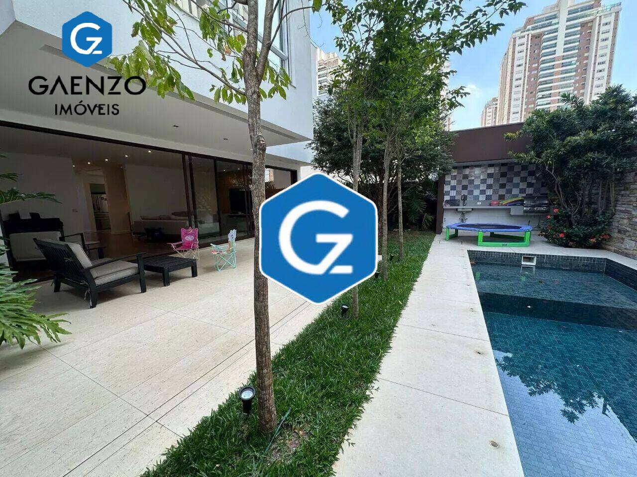 Casa de Condomínio à venda com 4 quartos, 360m² - Foto 5