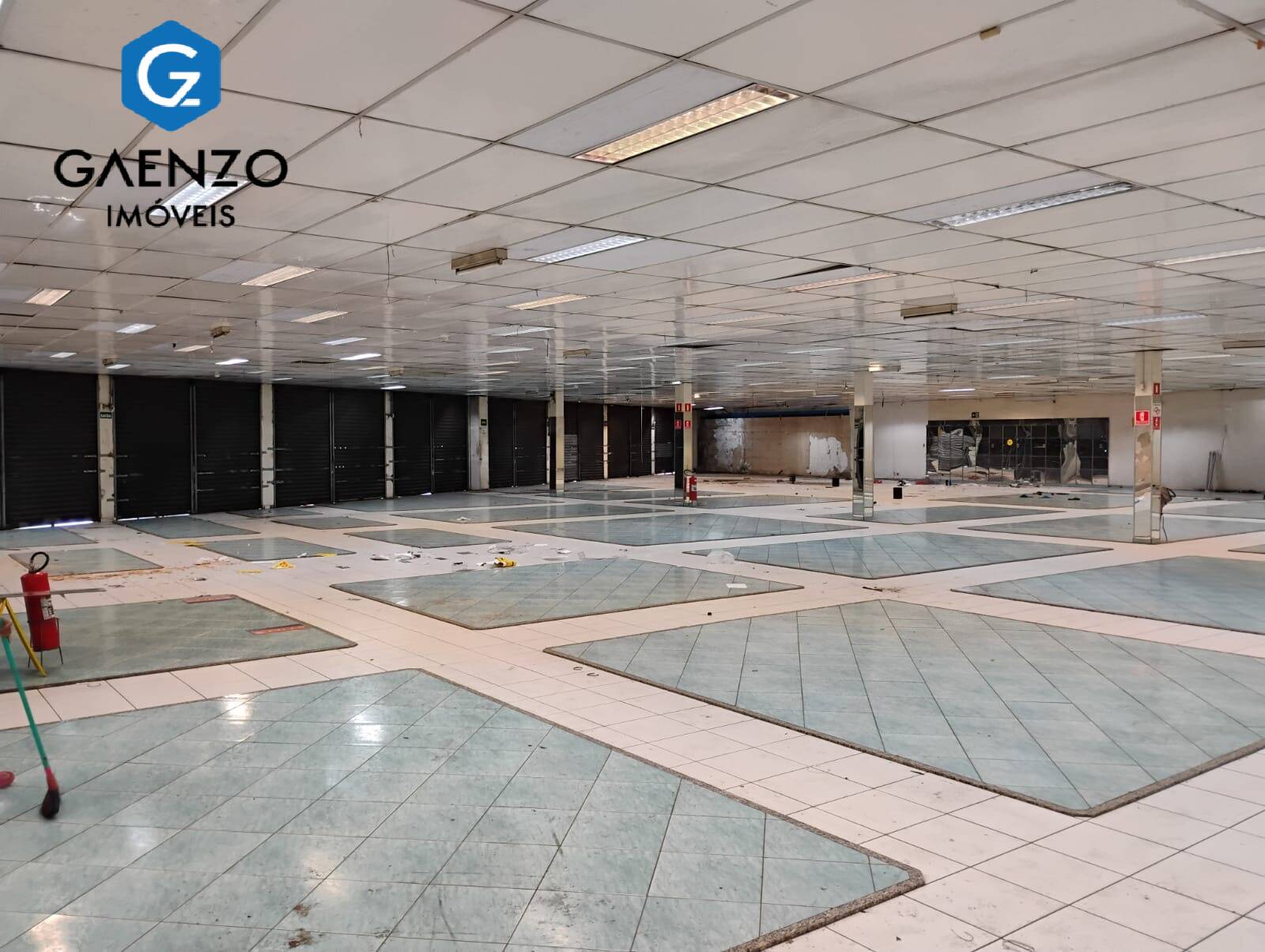 Depósito-Galpão-Armazém para alugar, 2200m² - Foto 2