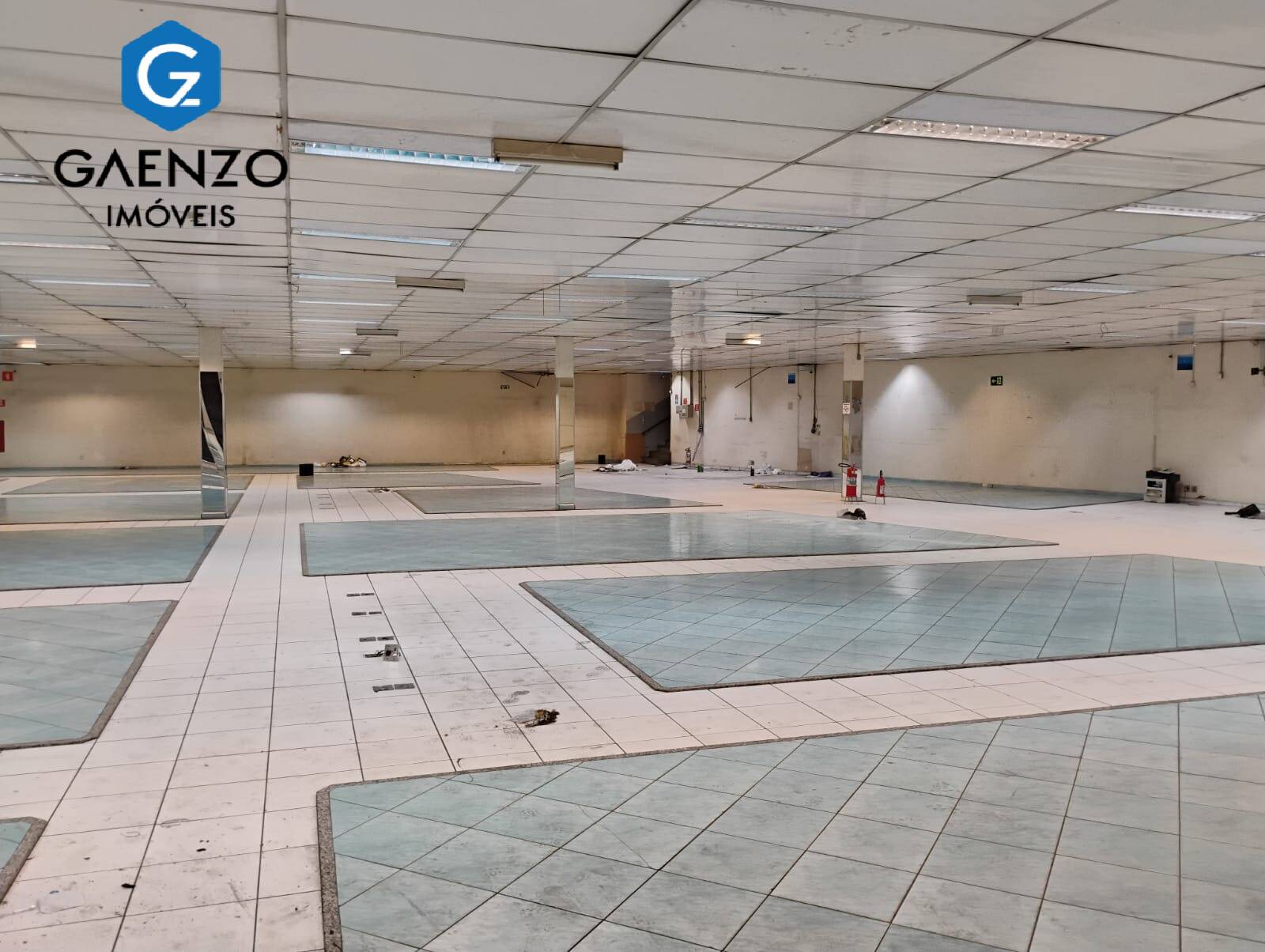 Depósito-Galpão-Armazém para alugar, 2200m² - Foto 3