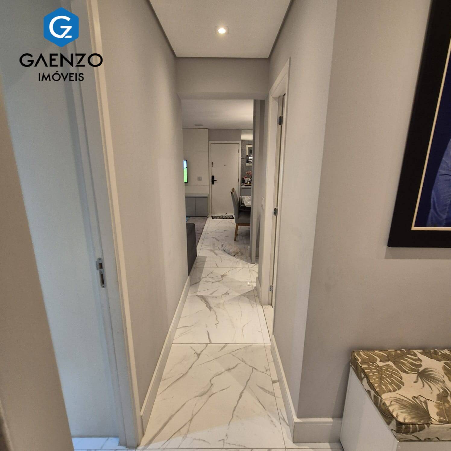 Apartamento à venda com 3 quartos, 107m² - Foto 3