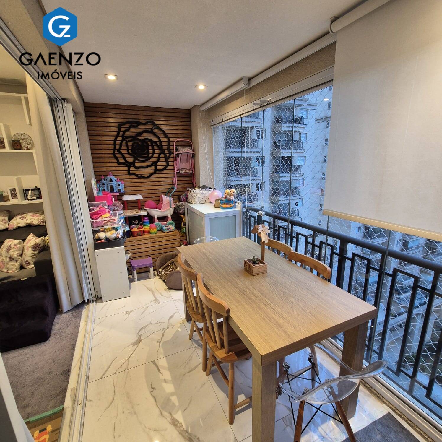 Apartamento à venda com 3 quartos, 107m² - Foto 2