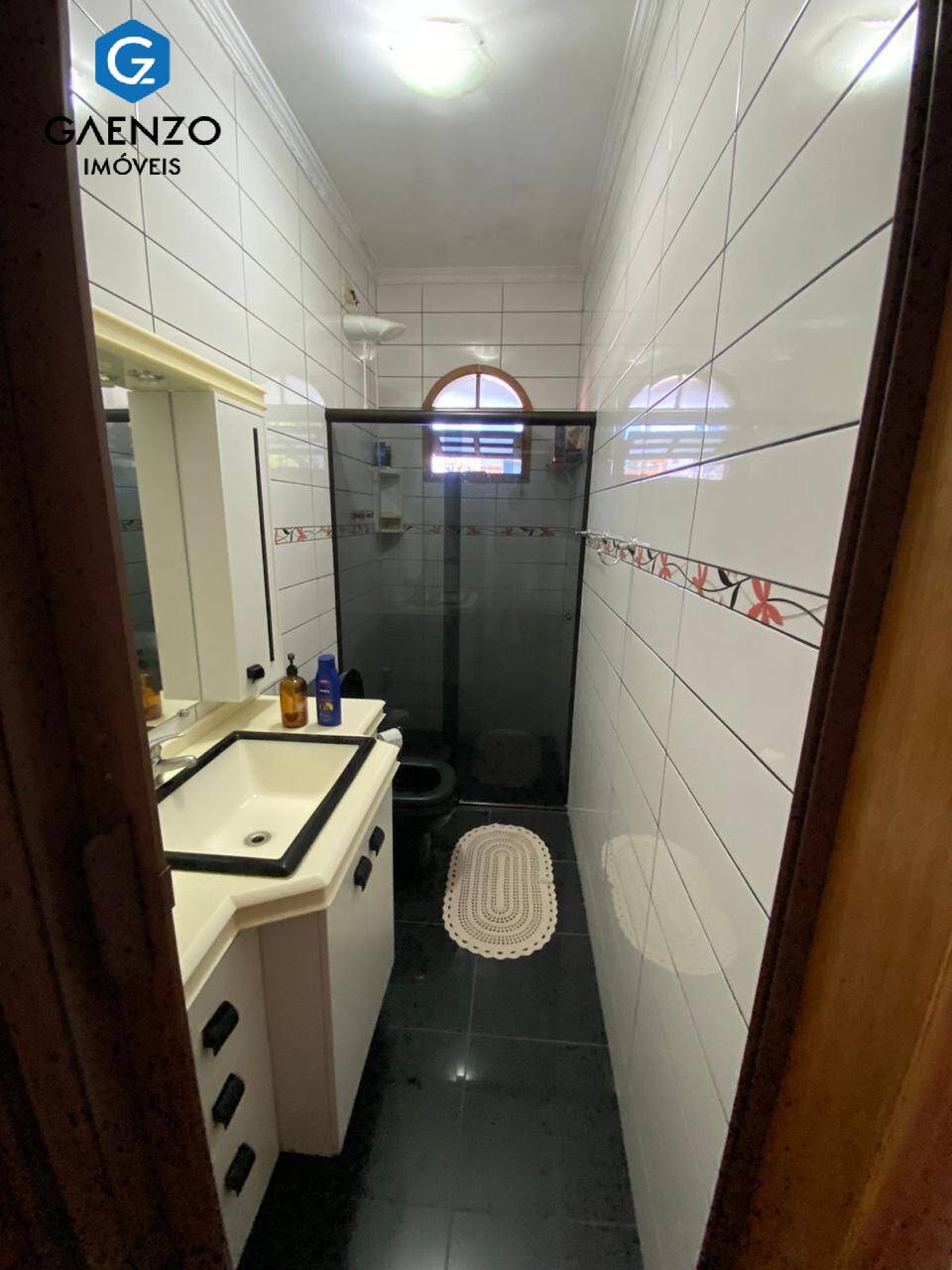 Casa à venda com 3 quartos, 400m² - Foto 4