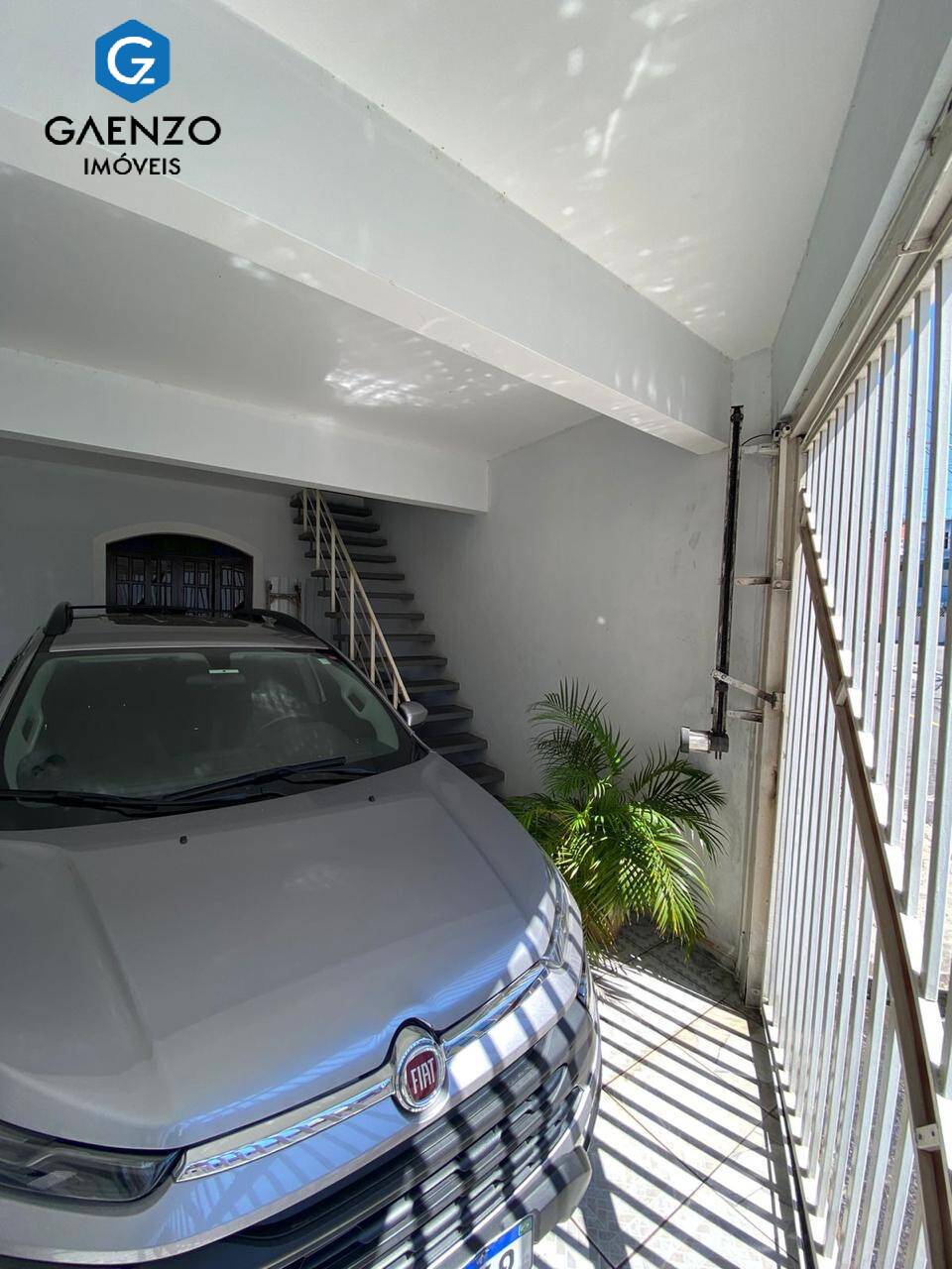Casa à venda com 3 quartos, 400m² - Foto 8